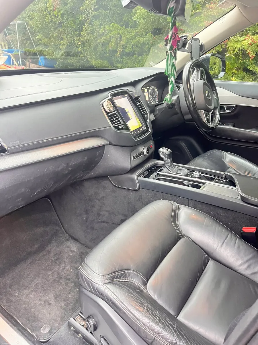 Volvo xc90 - Image 4