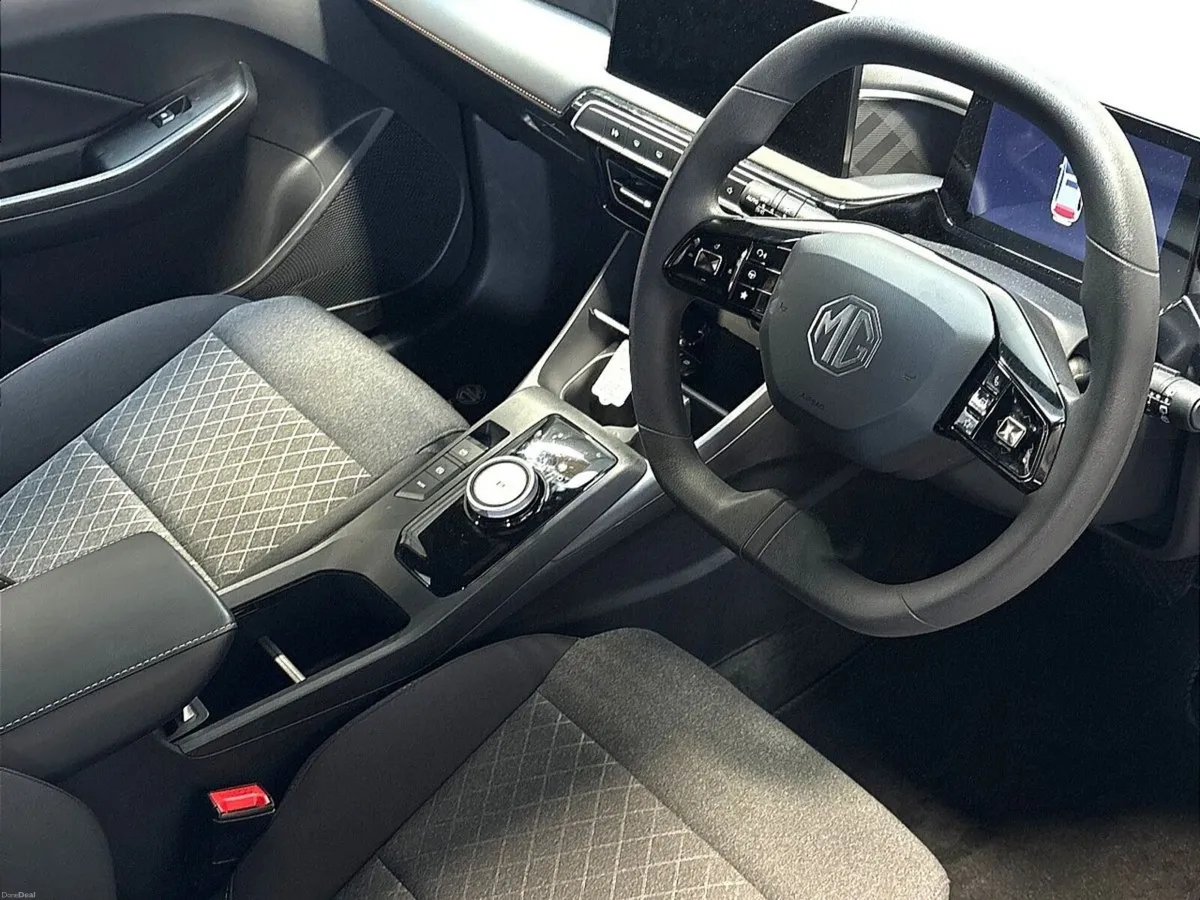 MG MG3 MG3 EXCITE HYBRID+ 5DR AUTO - Image 5