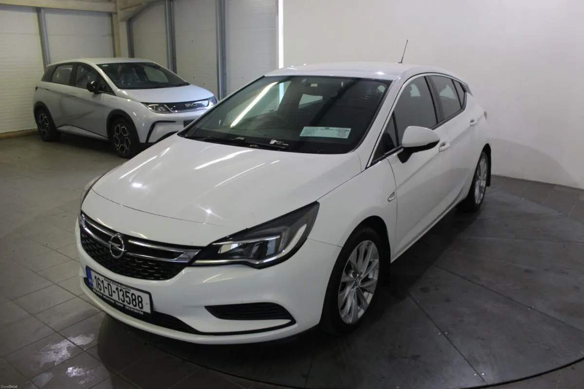 Opel Astra 1.6CDTi 110PS SC - Image 4