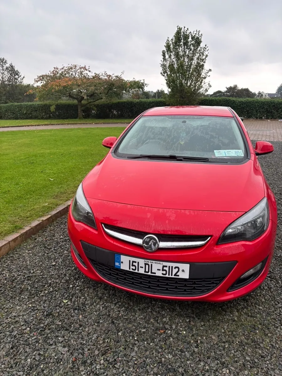 Vauxhall Astra 2015 - Image 1