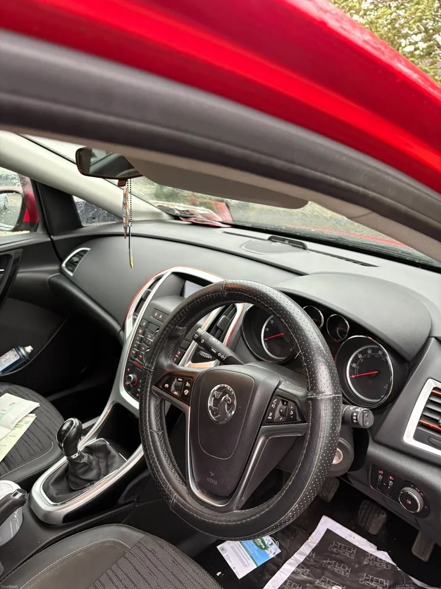 Vauxhall Astra 2015 - Image 4