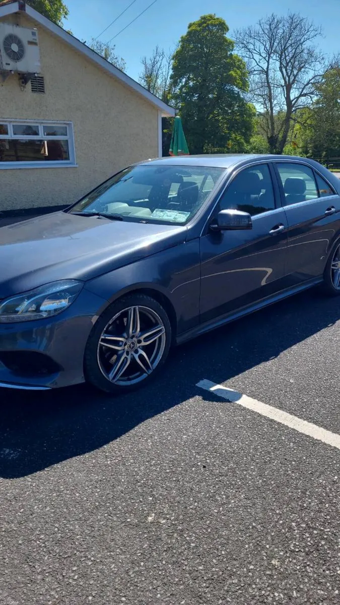 Car - Image 1