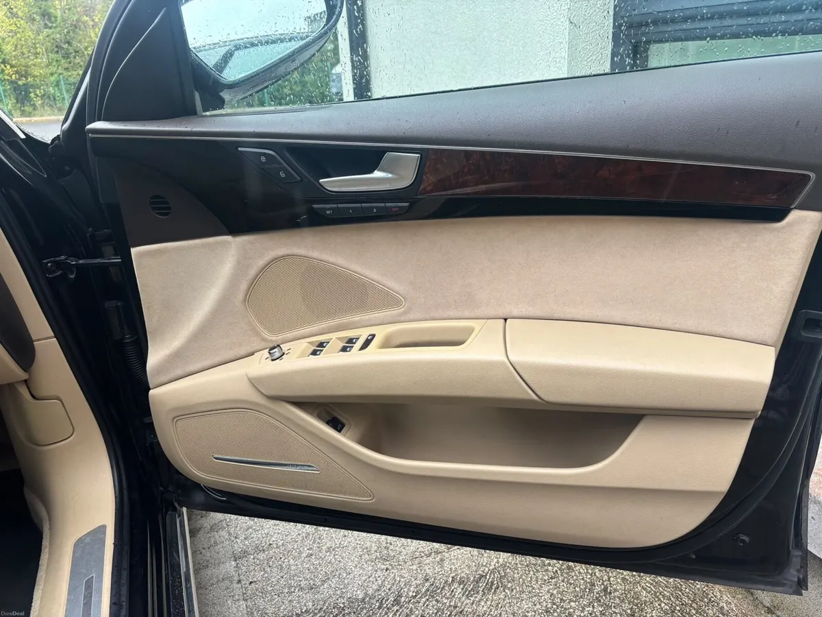 Audi A8 - Image 5