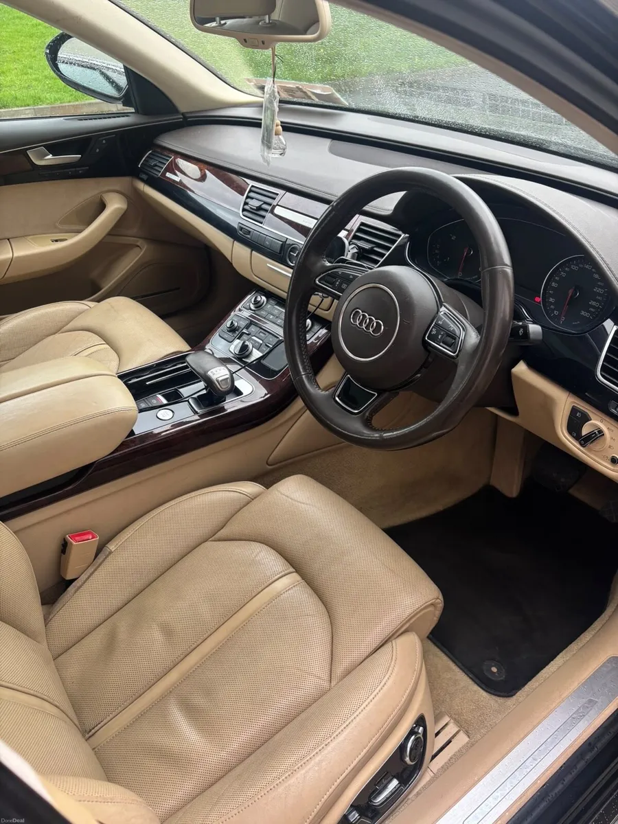 Audi A8 - Image 4