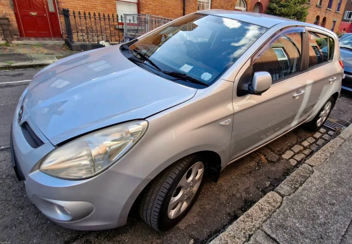 Hyundai i20 Deluxe 2010 - New NCT (Sep -2027) - Image 4