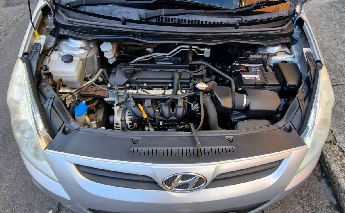 Hyundai i20 Deluxe 2010 - New NCT (Sep -2027) - Image 6