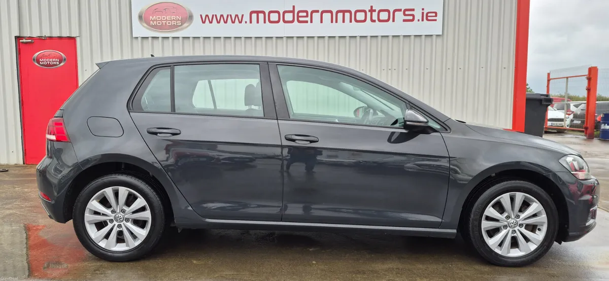 Volkswagen Golf se nav 1.6 tdi 115bhp urano grey - Image 4