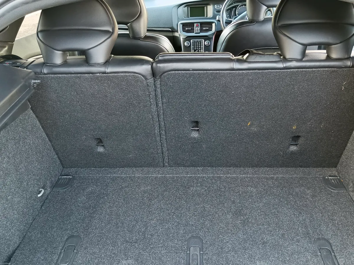 Volvo V40 2016 - Image 6