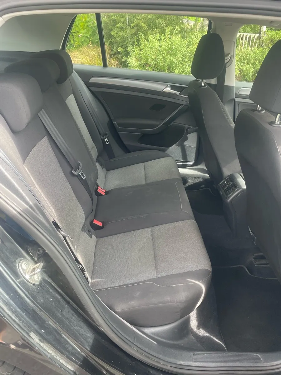 Volkswagen Golf - Image 5