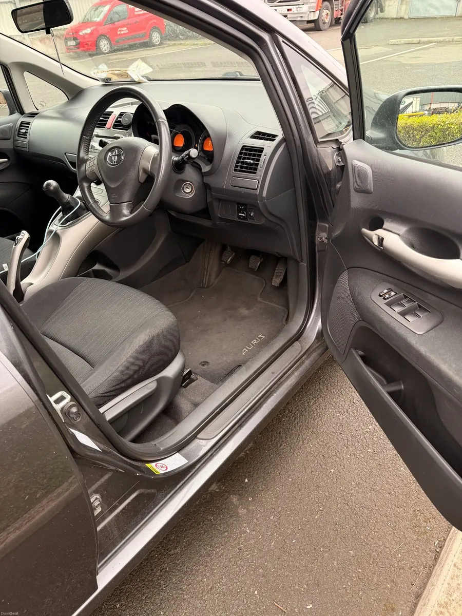 Toyota Auris 2008 - Image 6