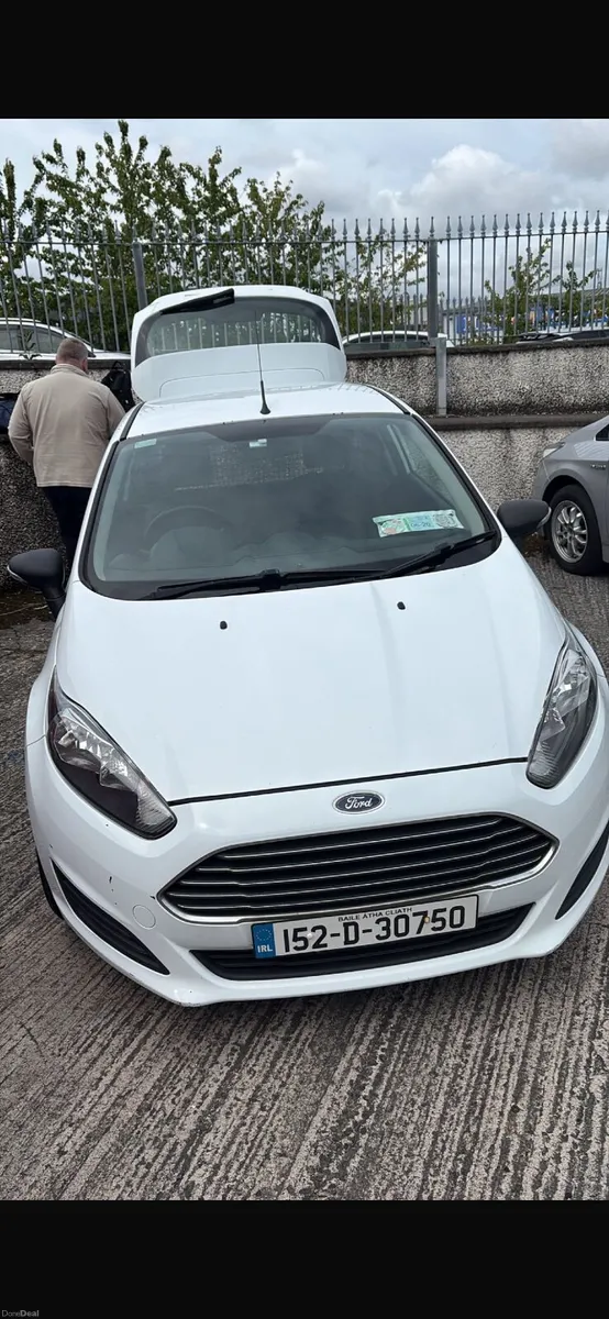 Ford Fiesta 2015 - Image 3