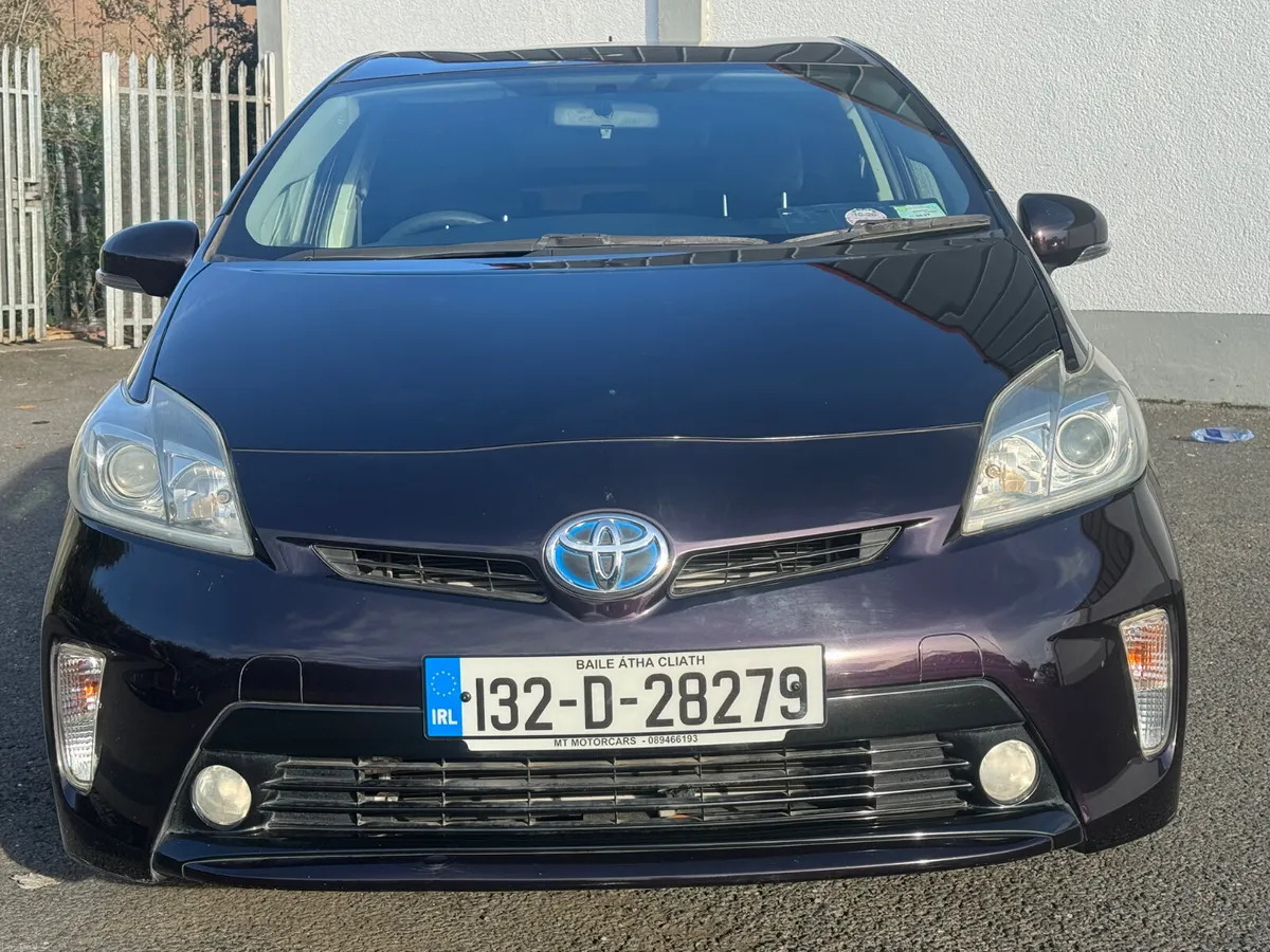 Toyota Prius 2013 Hybrid  Automatic - Image 3