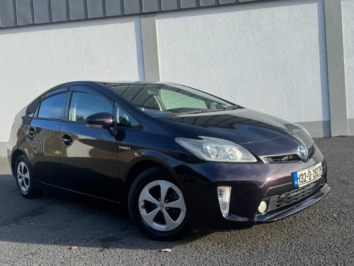 Toyota Prius 2013 Hybrid  Automatic - Image 2