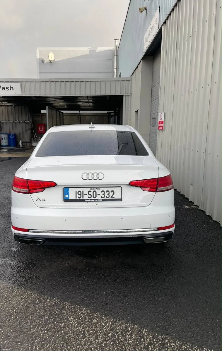 Audi A4 SE 2019 - Image 4