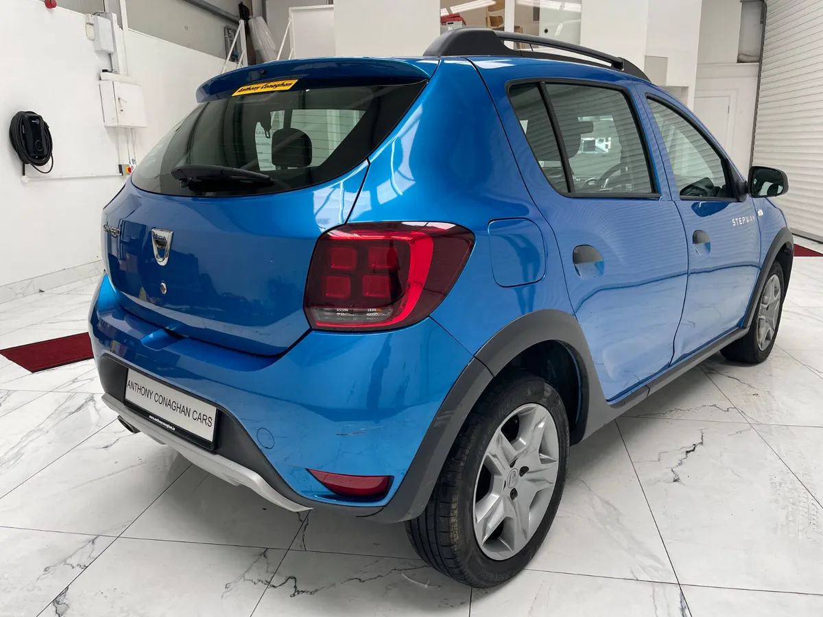 Dacia Sandero Stepway 2021 1.5 dci - Image 3