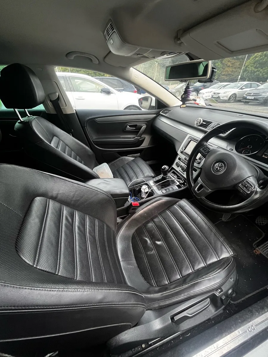 Volkswagen Passat - Image 6