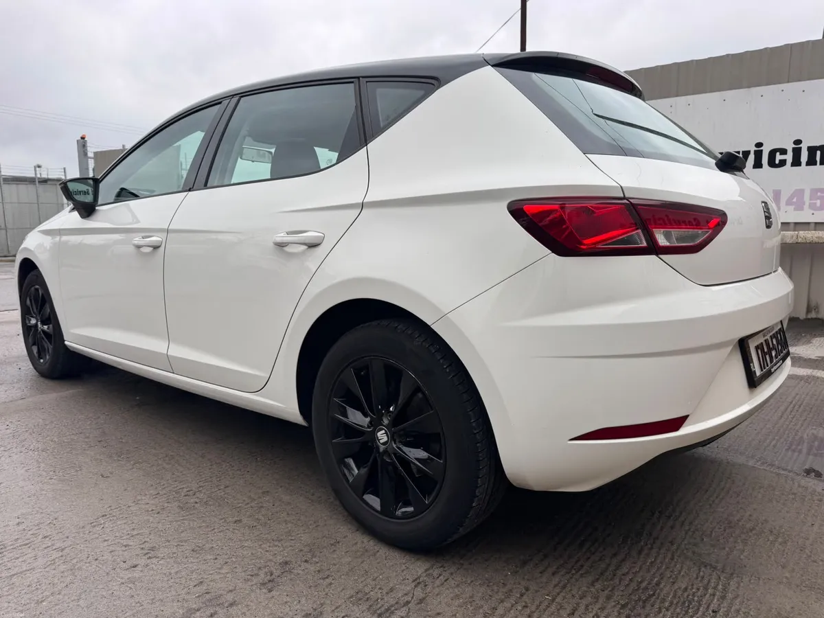 171 SEAT Leon 1.2TSI 110HP Manual Low Miles - Image 3