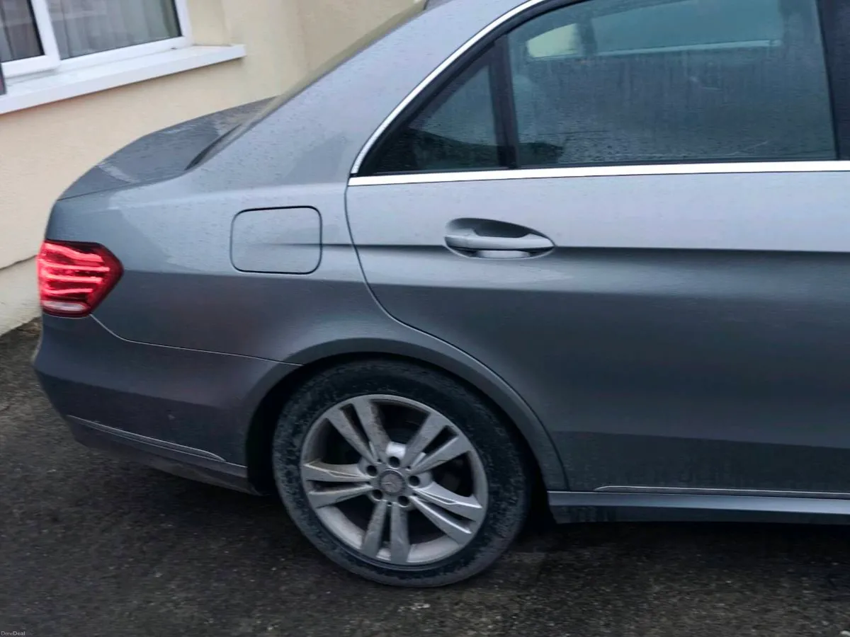 2014 Merc E220d Mint Condition Long NCT Mar2027 - Image 4
