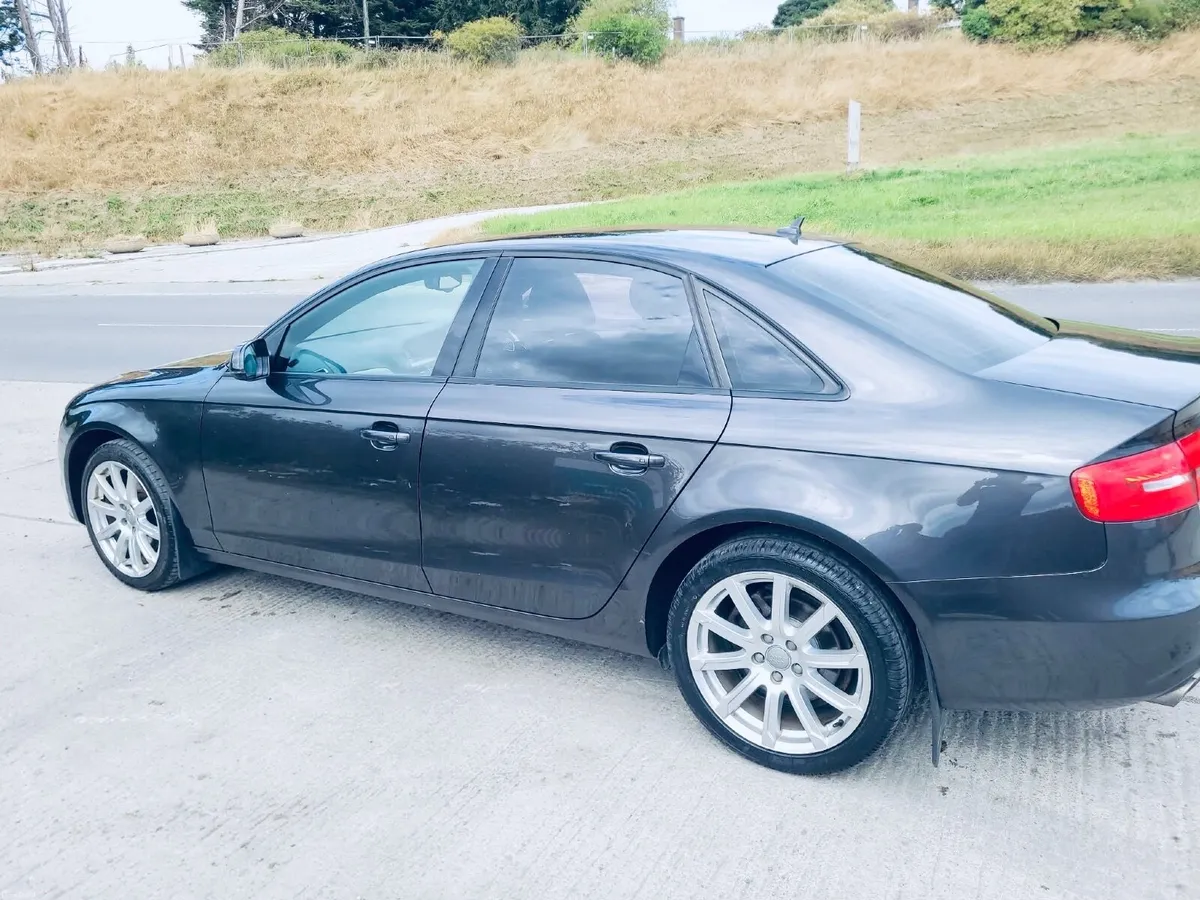 Audi A4 2015 - Image 6