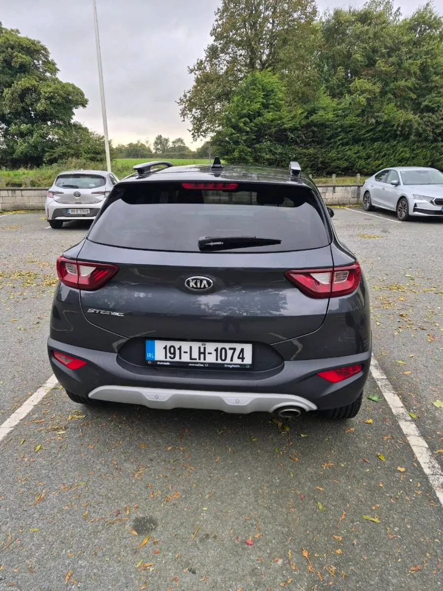 Kia Stonic 191 K3 1.4 petrol low mileage - Image 3