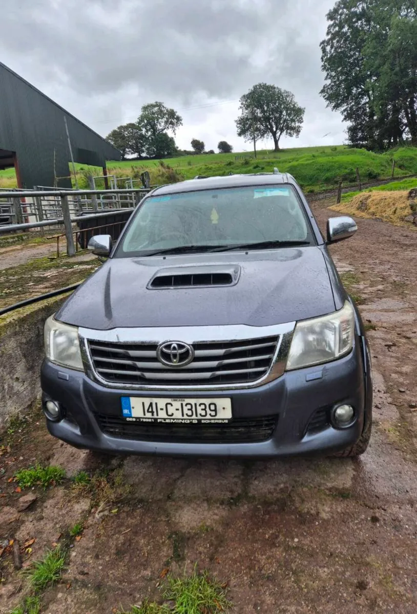 2014 Toyota Hilux 3L Diesel 4WD - Image 1