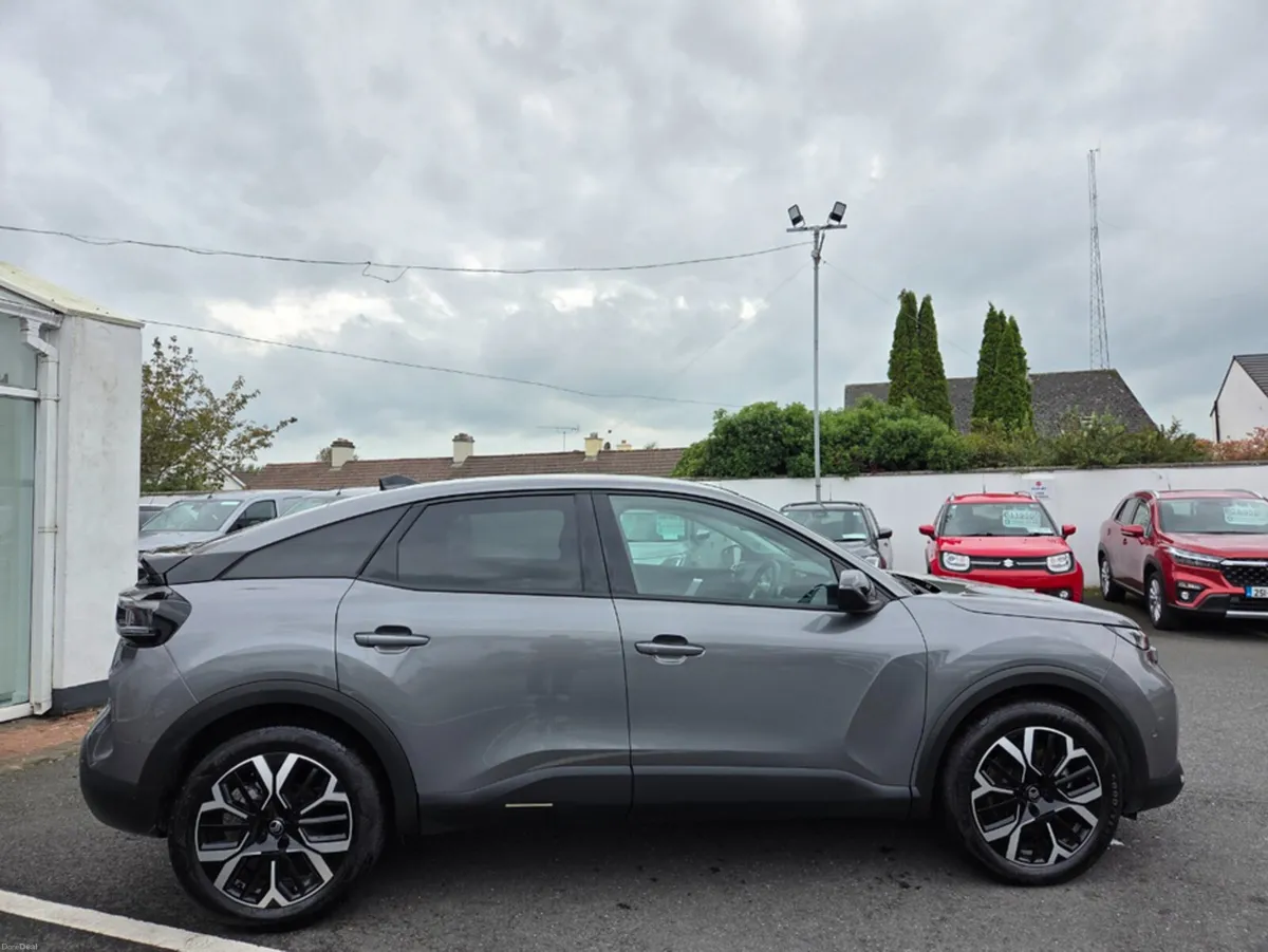 Citroen C4 MAX PURETECH 136 MHEV E-DCT - Image 3
