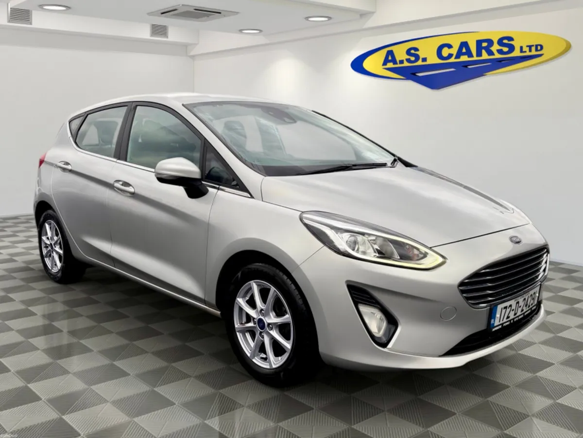 Ford Fiesta 1.1 ZETEC 85PS 5DR - Image 6