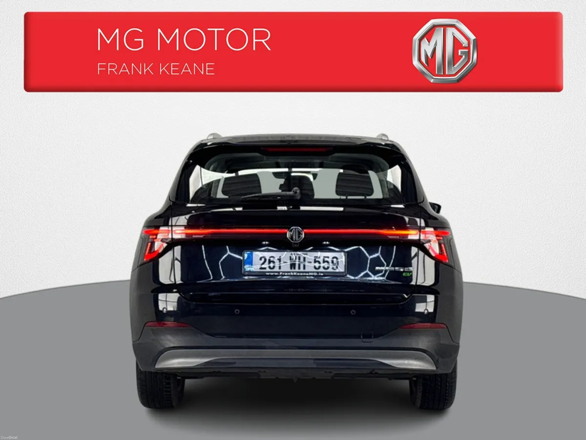 MG MGS5 EV LR - EXCITE 64 KWH **GREY AND BLACK CLO - Image 3
