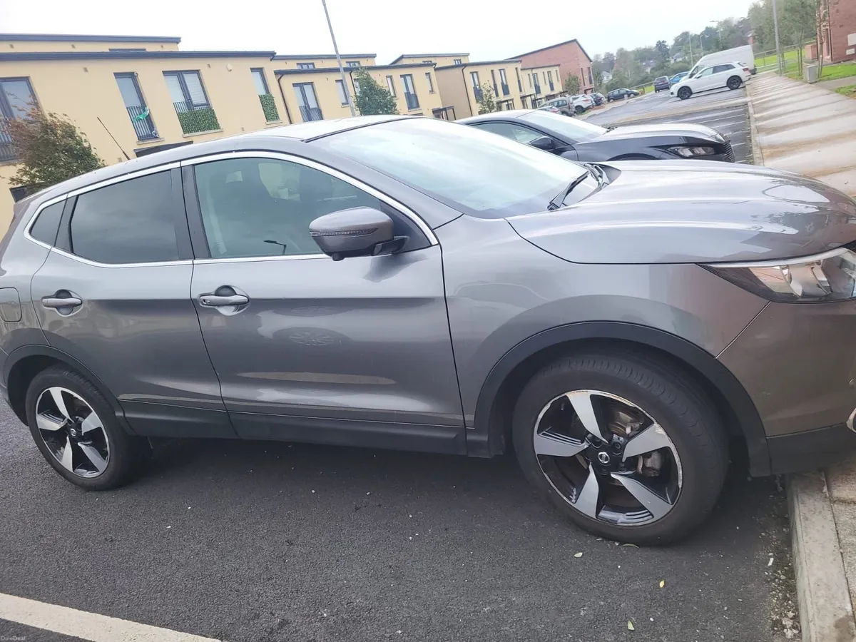 Nissan Qashqai 2017 1.2L Petrol Manual - Image 5
