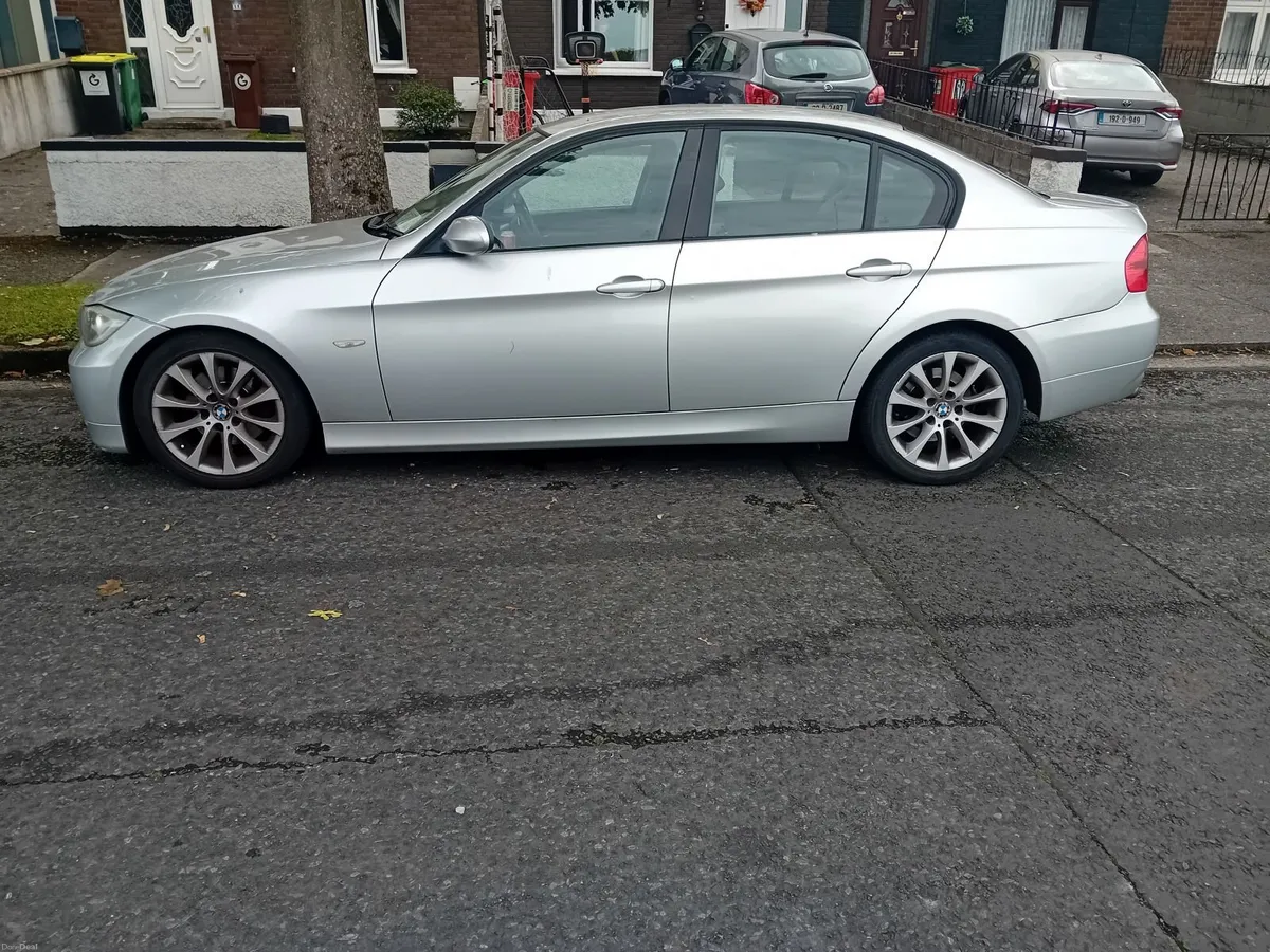 BMW 3-Series 2008 - Image 1