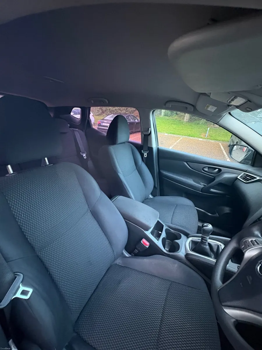 Nissan Qashqai 2015 - Image 2
