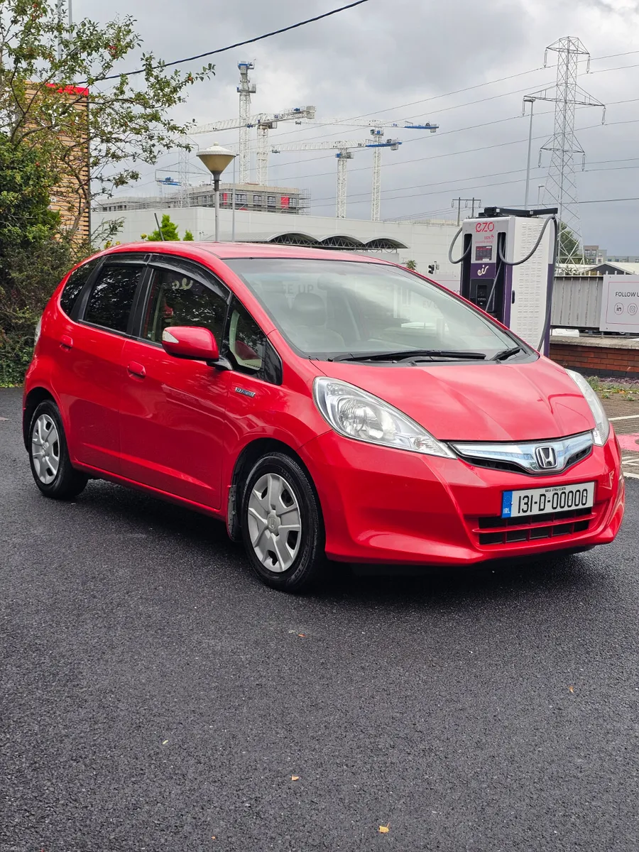 Honda Fit Hybrid 2013 - Image 6