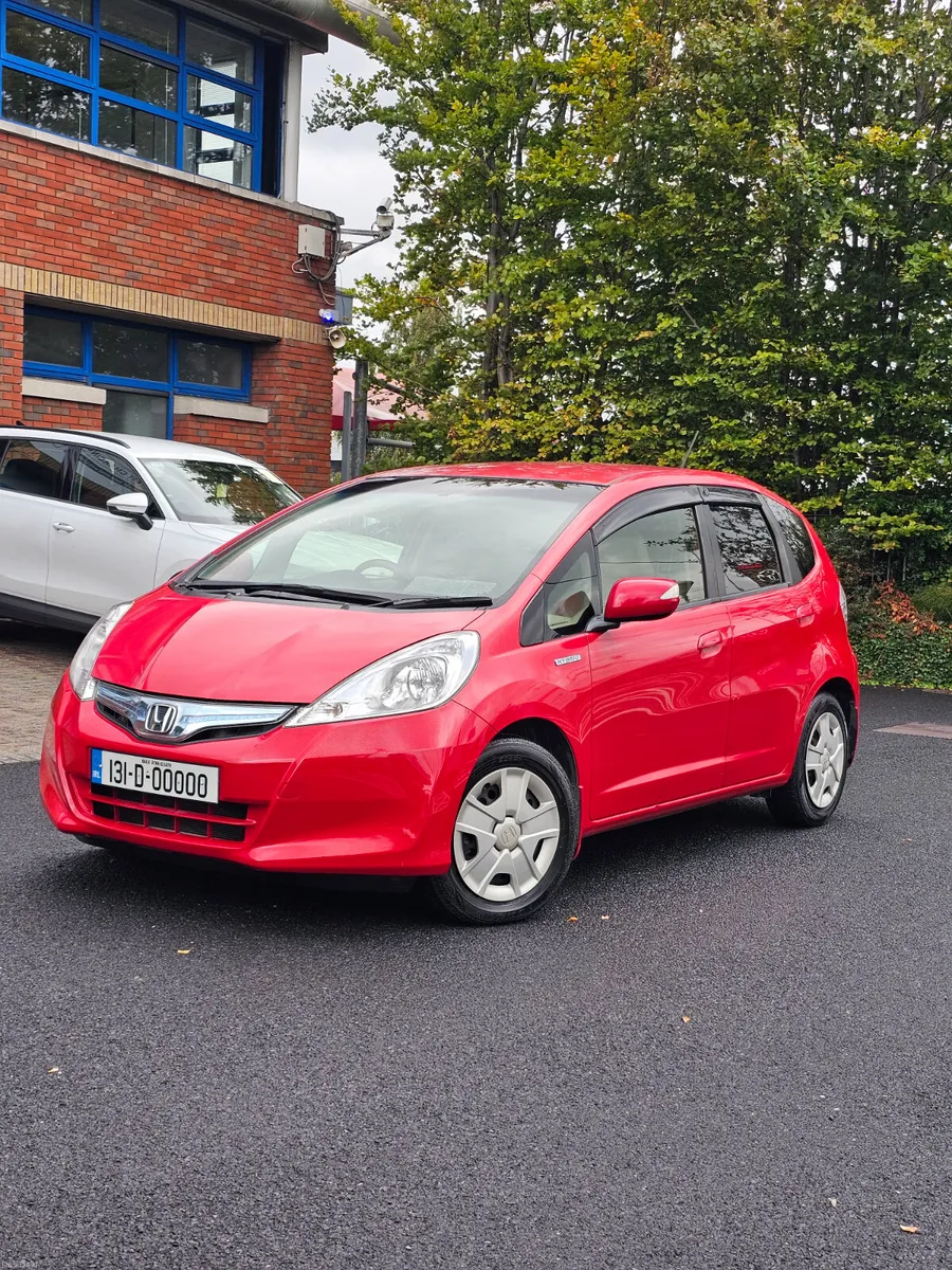 Honda Fit Hybrid 2013 - Image 1