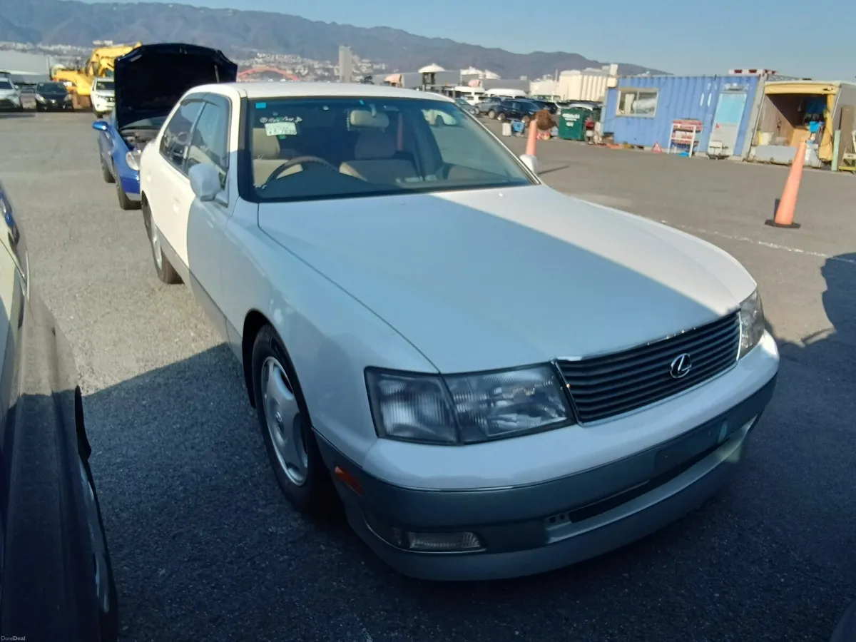 Toyota Celsior LS400 4L V8 - Image 1