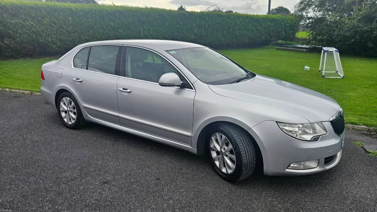 Skoda Superb 2012 New NCT 06/27 - Image 3