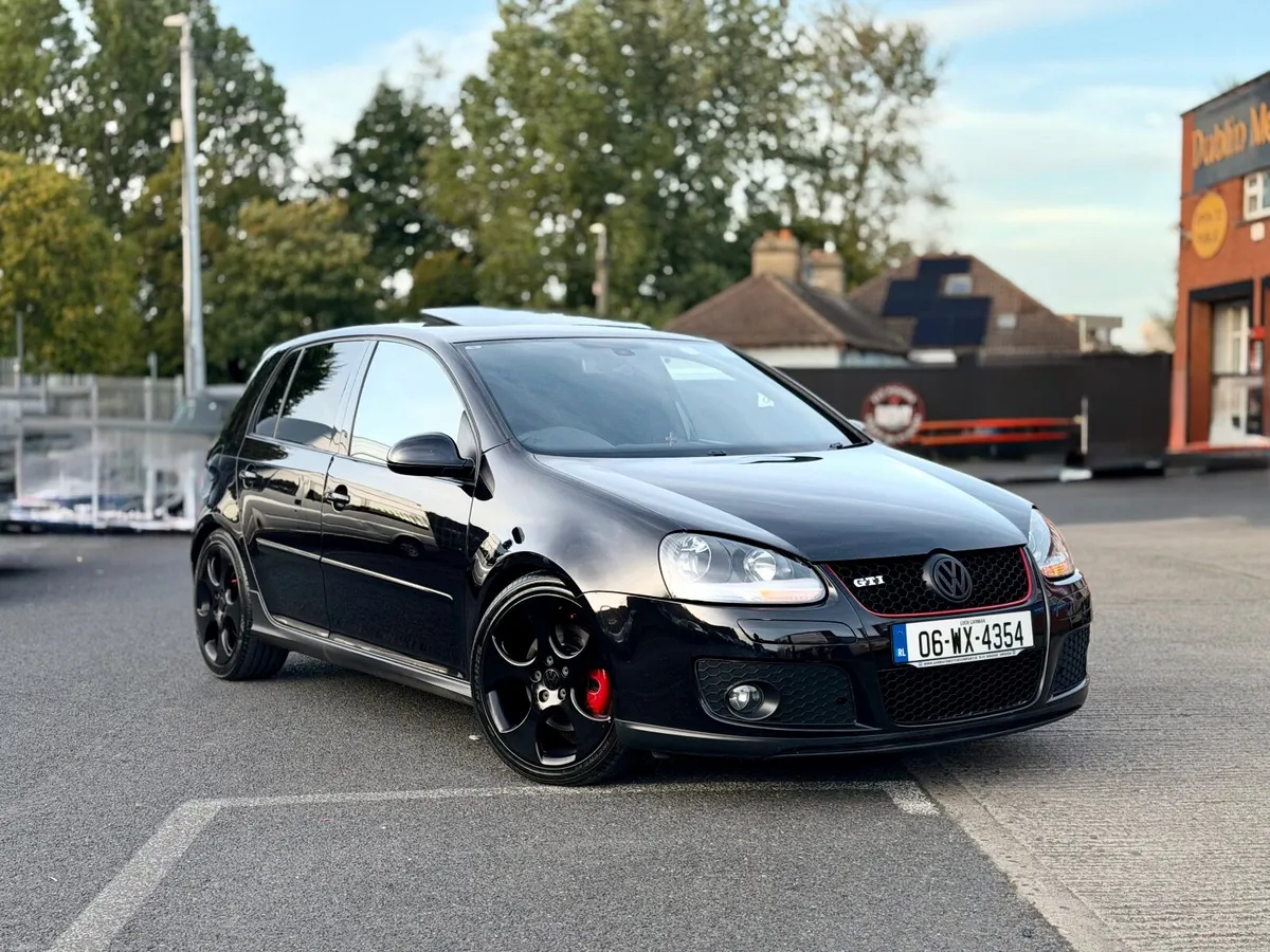 EXCEPTIONAL VW GOLF GTI MANUAL 5DR SUNROOF - Image 1