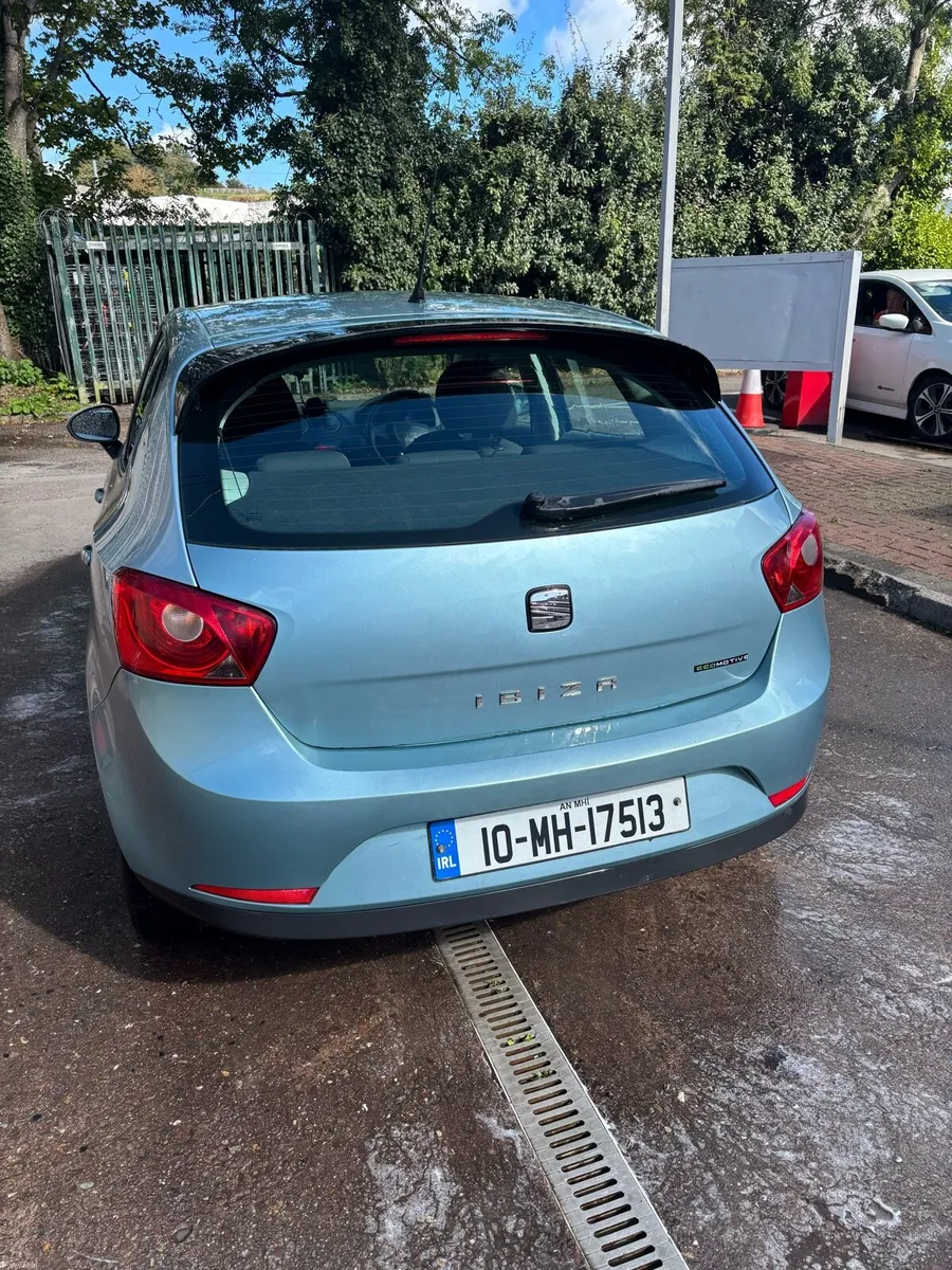 Seat ibiza 1.4 TDI ECOMOTIVE 5DR 2010 color bkue - Image 4