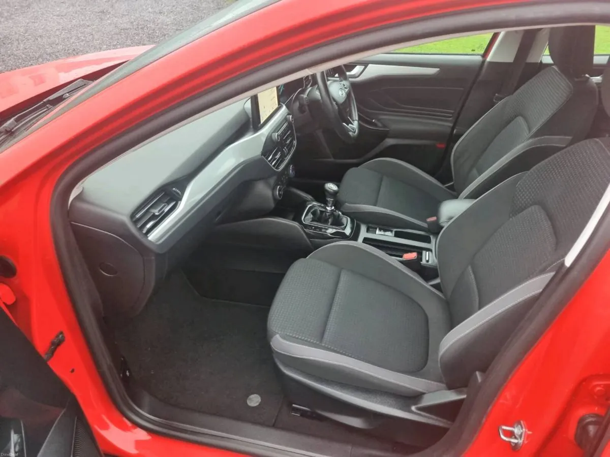 2019 Ford Focus - Image 5