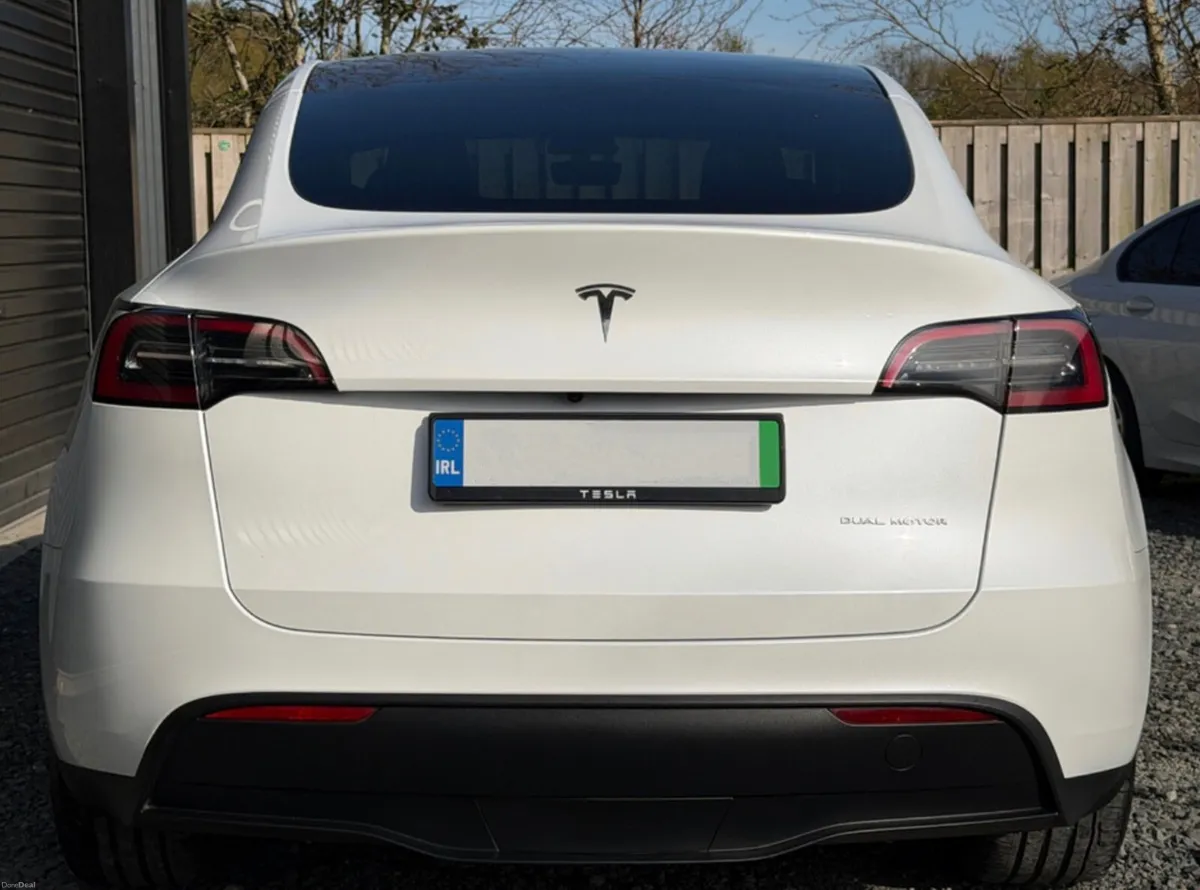 222 Tesla Model Y Long Range - Image 5