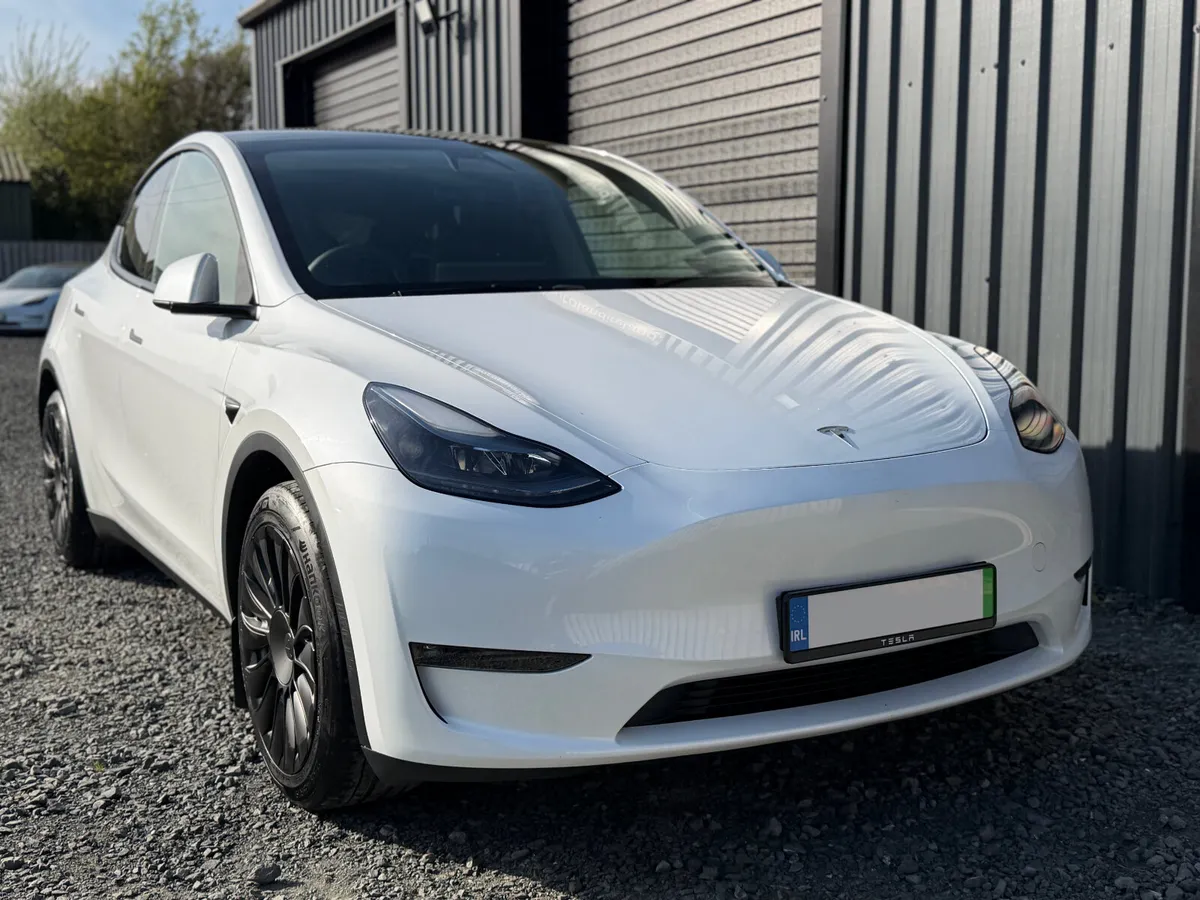 222 Tesla Model Y Long Range - Image 3
