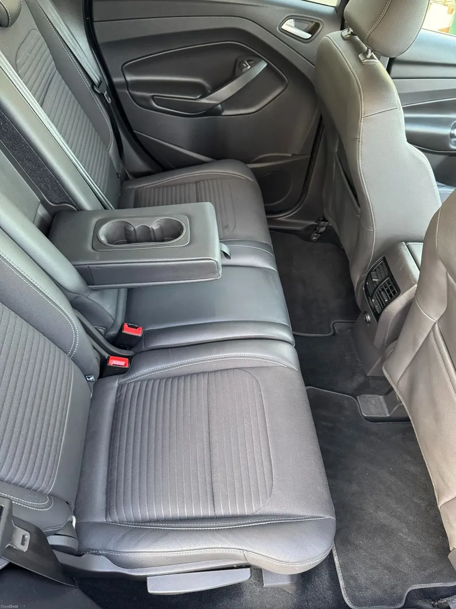 Ford Kuga - Image 6