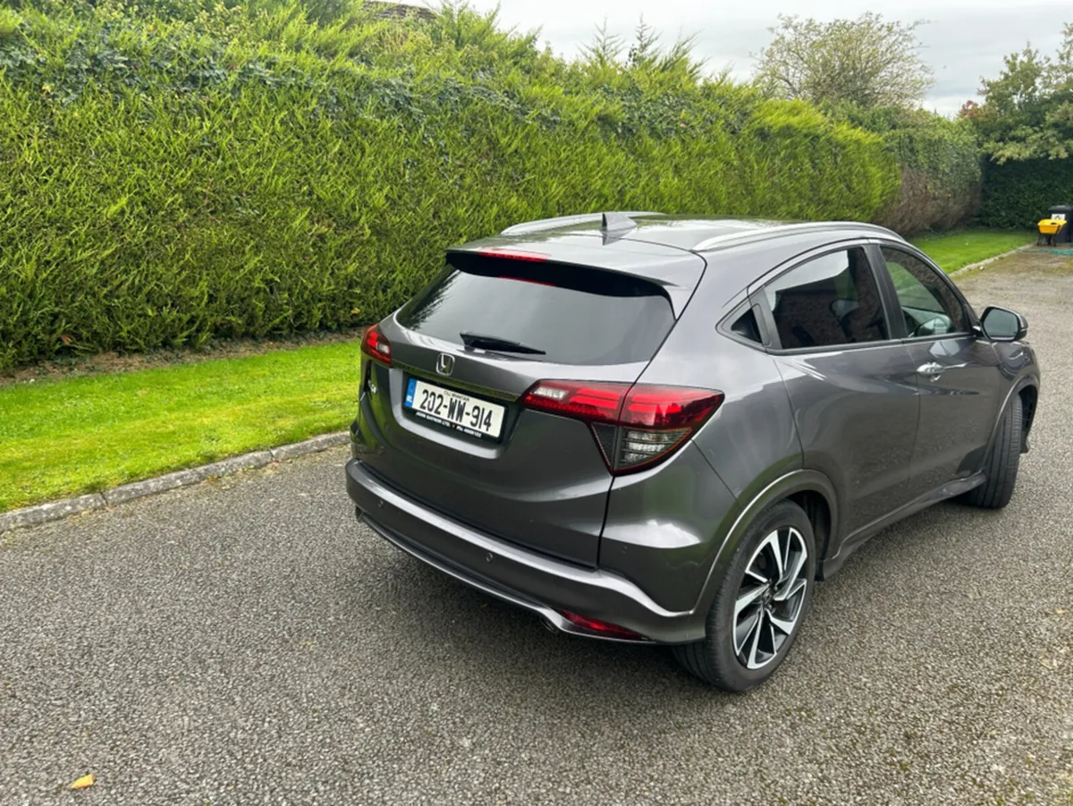 Honda HR-V 1.5 AUTO/18000KLMS//YES JUST 18000KLMS/ - Image 3