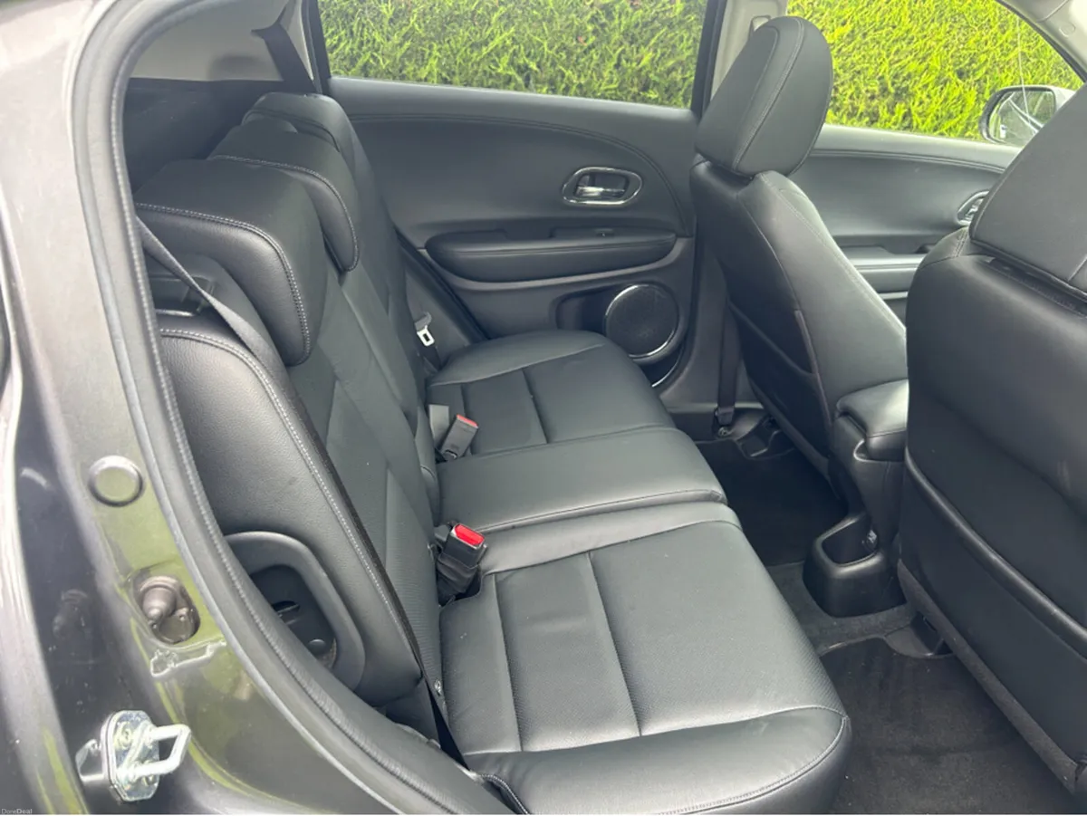 Honda HR-V 1.5 AUTO/18000KLMS//YES JUST 18000KLMS/ - Image 4