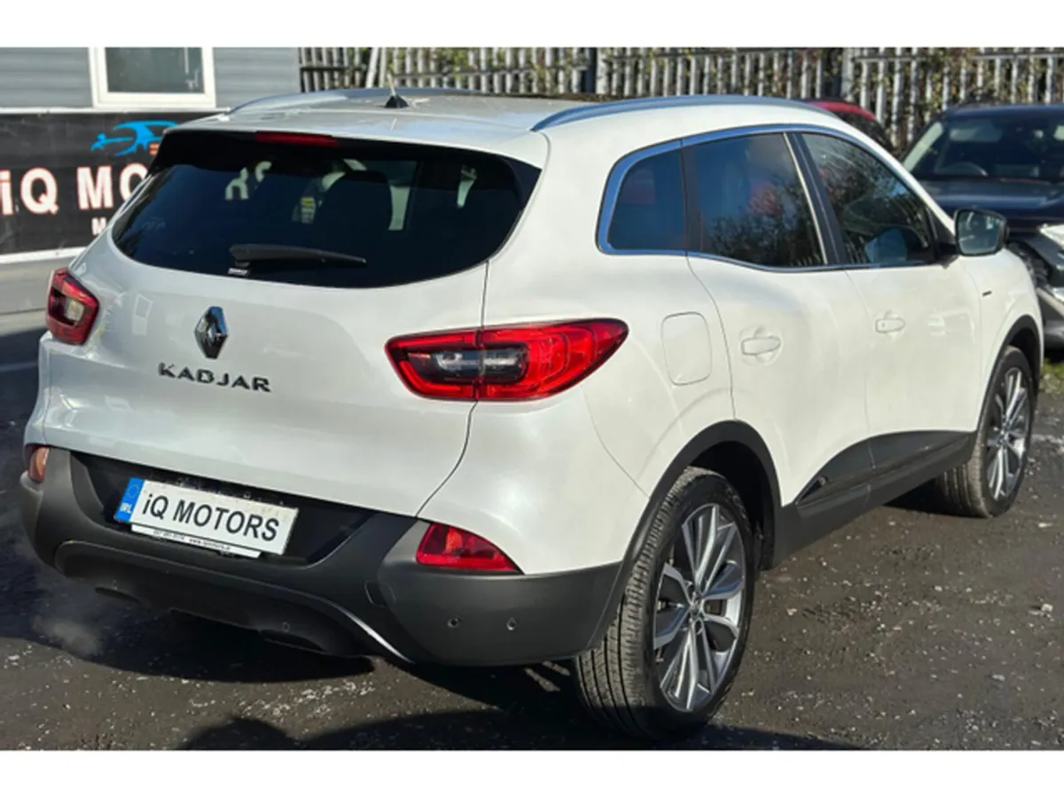 Renault Kadjar Bose 1.2 Automatic Petrol  Low Mile - Image 4