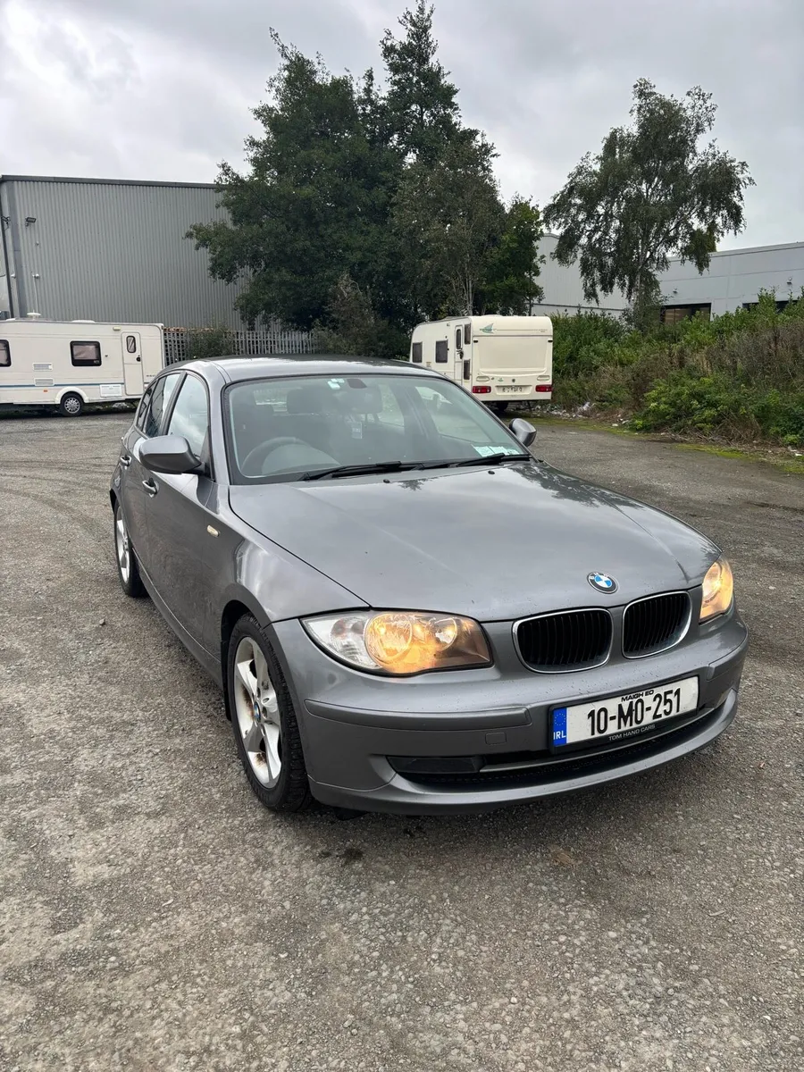 BMW 1-Series 2010 with CarPlay radio - Image 1