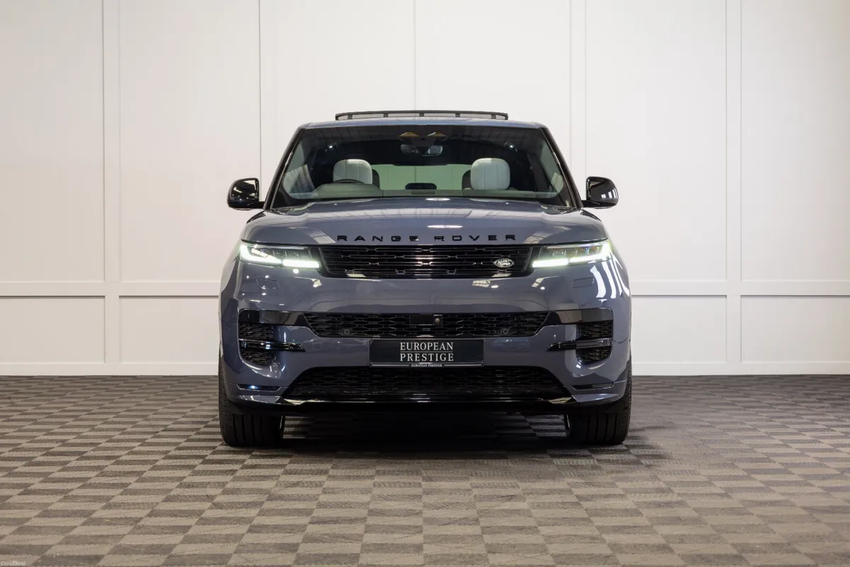 2025 Range Rover Sport P460e Dynamic SE *Pan Roof - Image 2