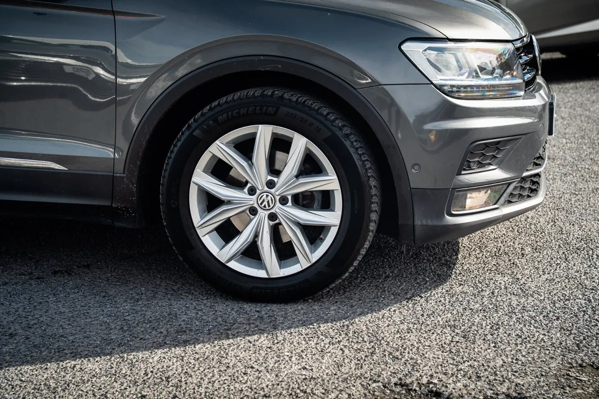 2018 Volkswagen Tiguan 2.0 TDI Highline Manual - Image 3