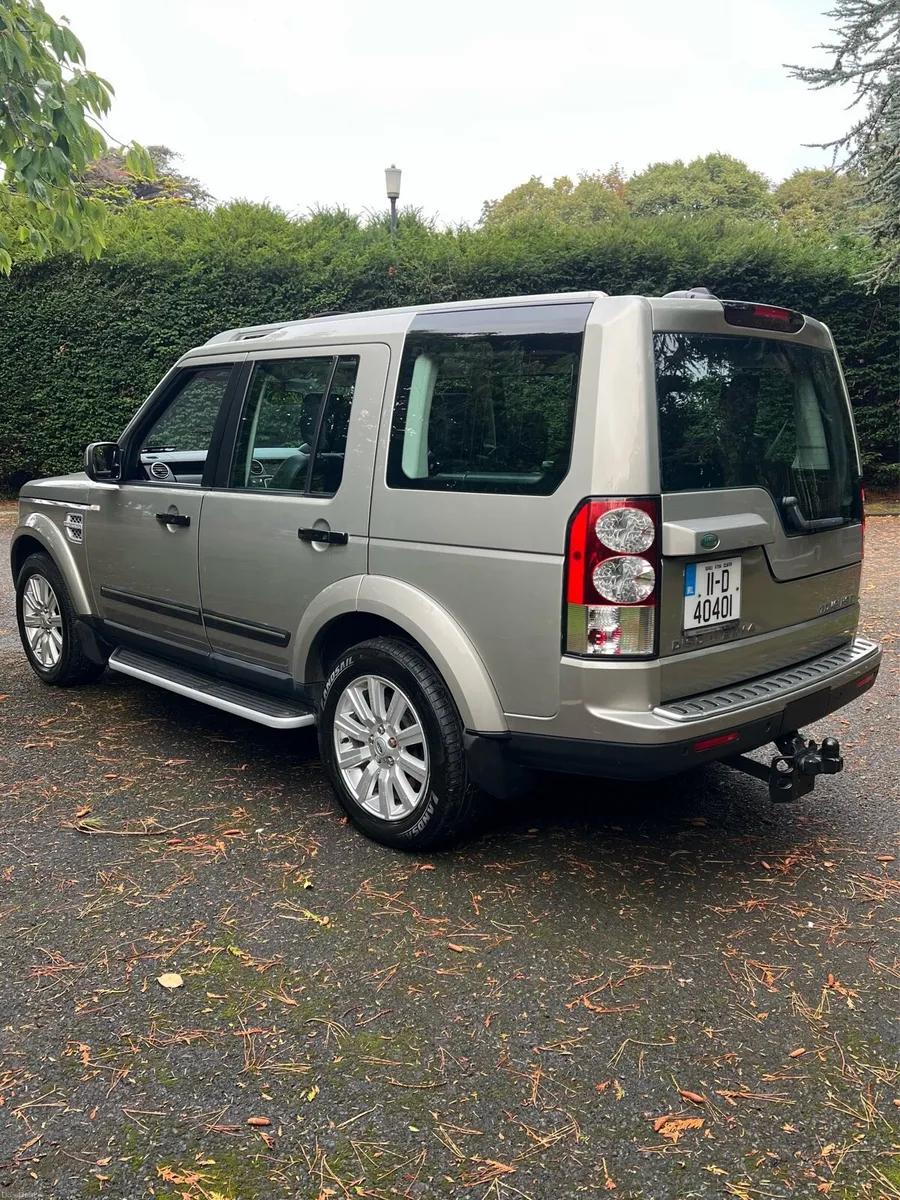 Land Rover Discovery 4 (Individual Spec) - Image 3
