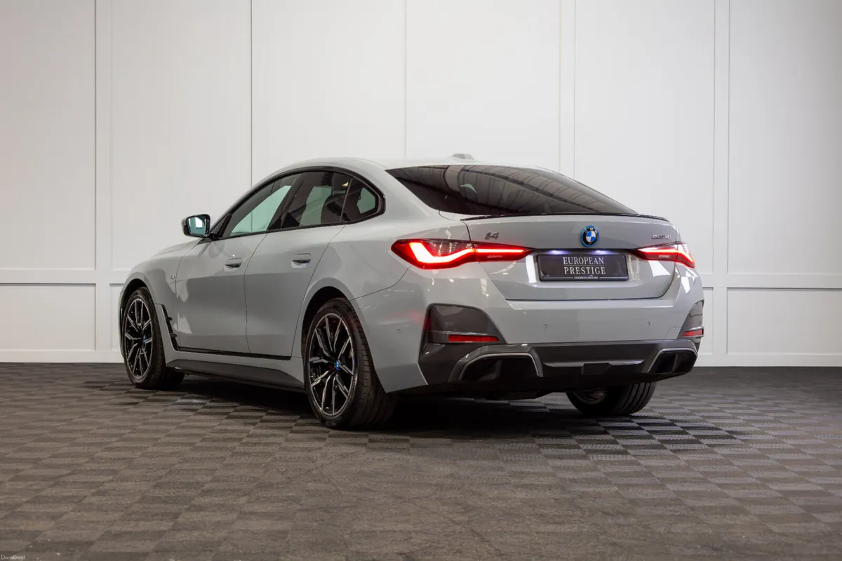 2023 BMW i4 eDrive40 M-Sport - Image 4