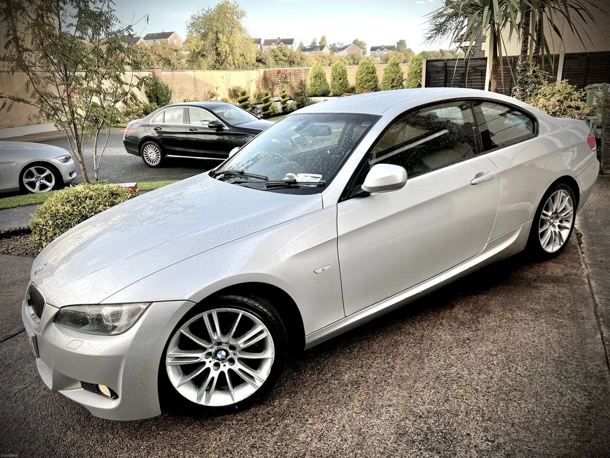 10 BMW 3.0 e92 petrol manual M sport - Image 4
